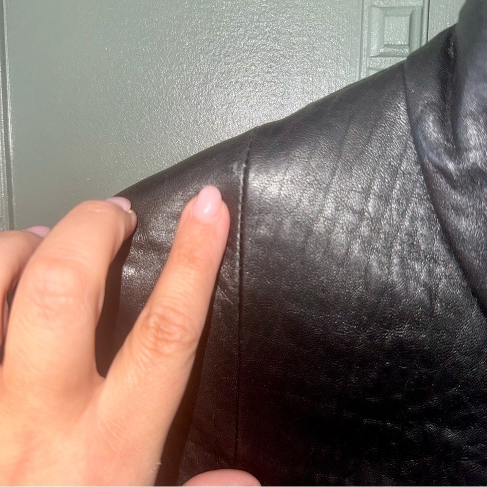 Jones New York l Genuine Leather Jacket l Black l Women's Size: Large - Picture 11 of 16